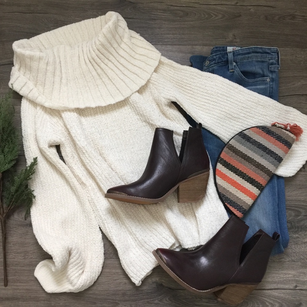 Host PICK Chenille off the shoulder sweater CREAM - Picture 4 of 8